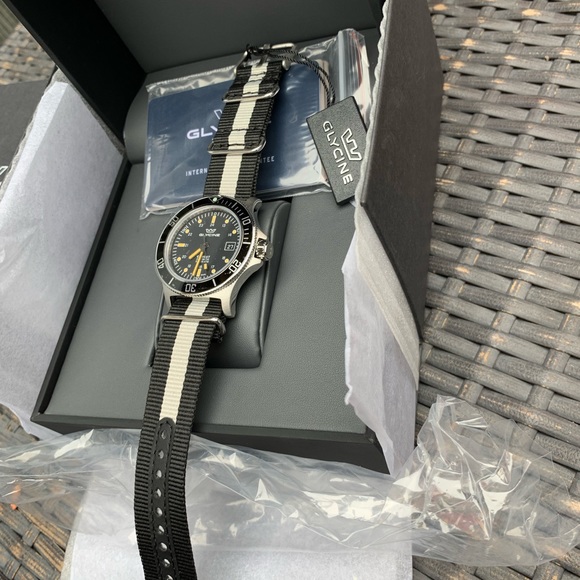 GLYCINE Swiss Made AUTOMATIC - Picture 5 of 11